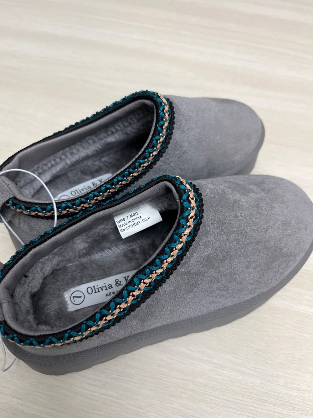 New Olivia & Kate Cozy Slippers - Picture 2 of 8